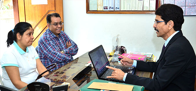 Principal interacting with parents